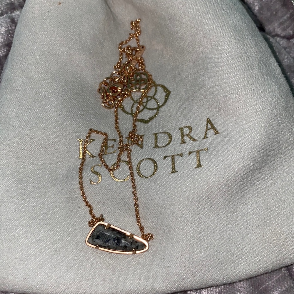 kendra scott small statement necklace